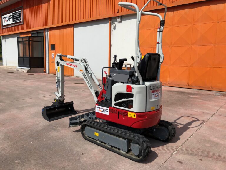 TAKEUCHI – TB210R – photo 2
