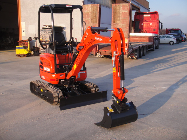 KUBOTA – U 15-3 – foto 2