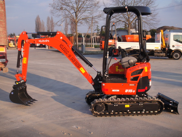 KUBOTA – U 15-3 – foto 3