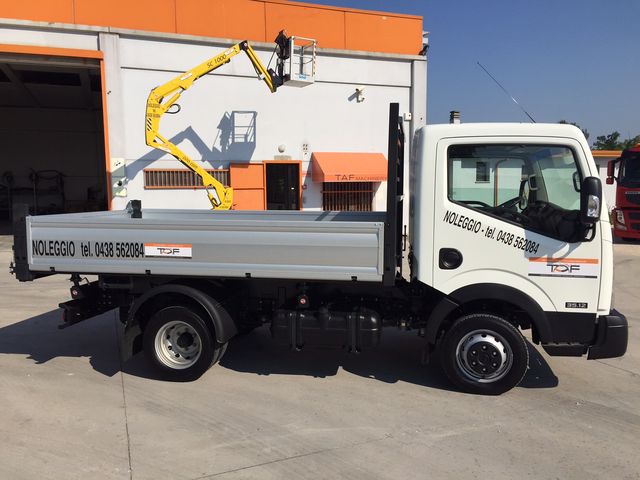 NISSAN – NT 400 CABSTAR 35.12 – foto 3