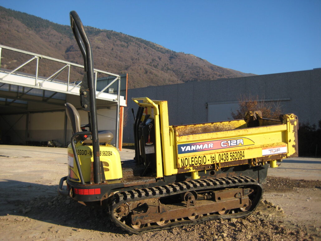YANMAR – C12R – photo 1